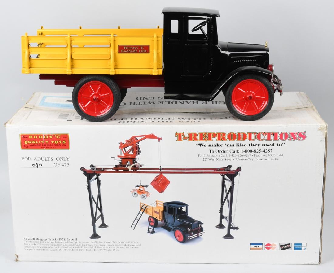 BUDDY L 203B BAGGAGE LINE TRUCK T-REPRODUCTIONS: Great looking truck made in a limited Edition of only 475 by T. Reproductions. The original baggage line truck was made in 1931. This is an exact copy of a hard to find truck. Unplayed with in the ori