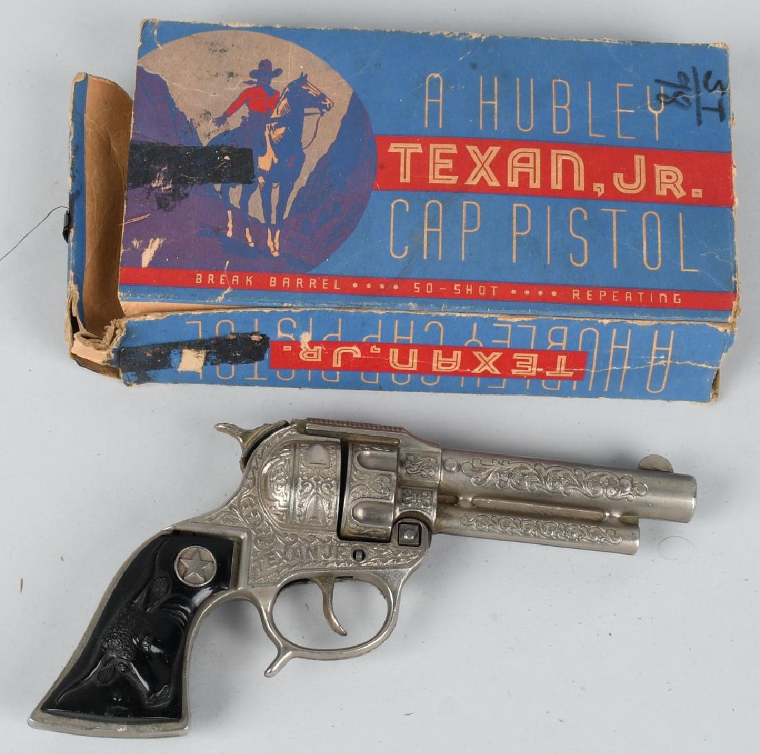 HUBELY TEXAN JR CAP GUN w/ BOX: Hubley Texan Jr Cap Gun. All original and works. Boxed. 9" Excellent
