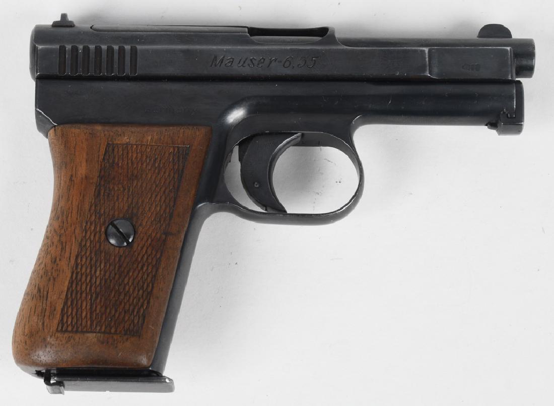 MAUSER MODEL 1910 25 POCKET PISTOL: SN 283642. 3.25" barrel semi automatic pistol in 6.35 / .25 ACP. Mauser Model 1910 pocket automatic. Features blued finish, fixed sights, one-piece wooden checkered grip, and comes with 1 magazine. Bo