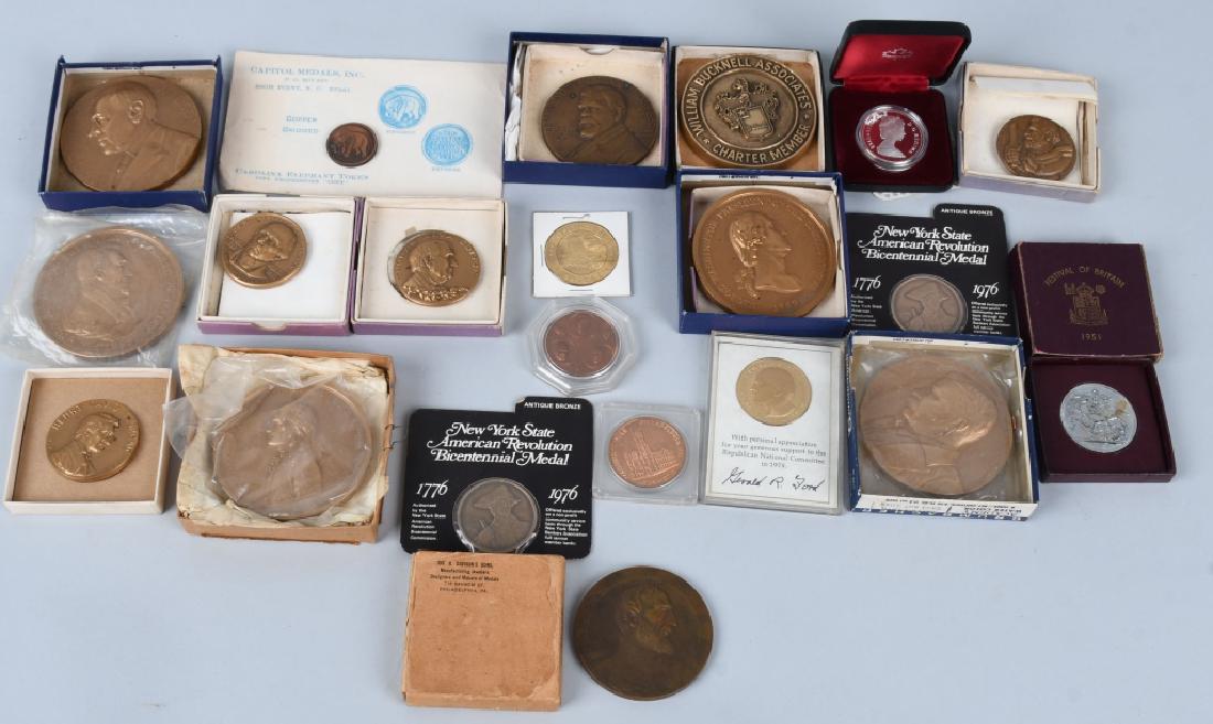 20- VINTAGE MEDALS: Includes 1910 bronze General Meade, Davidson Phila with box, Gerald Ford, Woodrow Wilson, Andrew Jackson, Masonic Temple, Henry Thoreau, Crane Company, Bicentennial Medal, Daniel Webster, and Canada D
