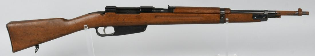 WWII ITALIAN CARCANO 6.5MM BOLT ACTION RIFLE: SN CA1886. 22" barrel bolt action rifle in 6.5 x 52 mm. WWII era Italian Carcano. Features wood stock, sling swivels, bayonet lug, and fixed sights. Bore good with evidence of age. Stock has matching 