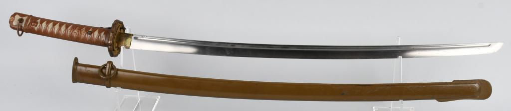 WWII JAPANESE TYPE 95 NCO SAMURAI SWORD MATCHING: Imperial Japanese Army Type 95 Shin Gunto for non-commissioned officers. The Kokura arsenal produced this sword. This sword has a cast aluminium tsuka (hilt) with a 9mm thick ornate brass tsuba (guard