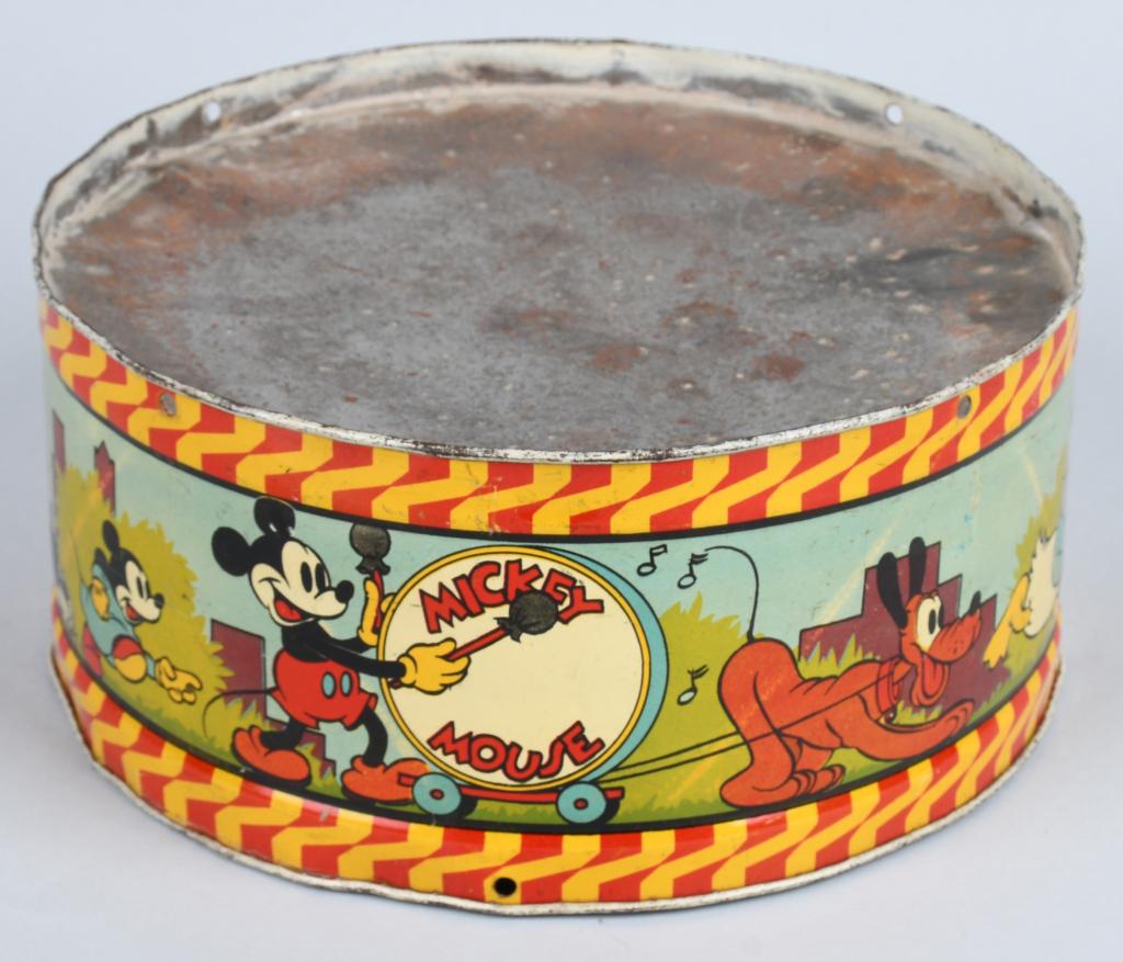 Early OHIO ART TIN MICKEY MOUSE DRUM: Nice early tin Mickey Mouse Drum. Great graphics of Walt Disney Characters. Very nice colors. Has dents from use on drum heads. 9"Very Good- Excellent