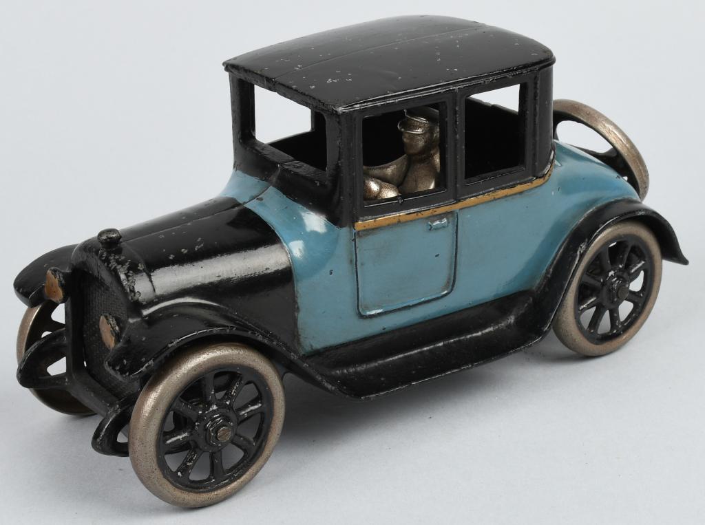 ARCADE CAST IRON 1922 DODGE COUPE: "RARE" Arcade cast iron 1922 Dodge Coupe. Professionally restored to look period condition. A great looking scarce cast iron toy. 8 1/2" Excellent