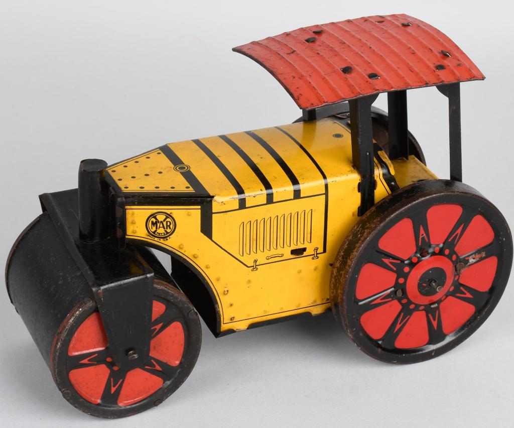 MARX TIN WINDUP STEAM ROLLER: All original and working. Missing driver. 8 1/2" Very Good