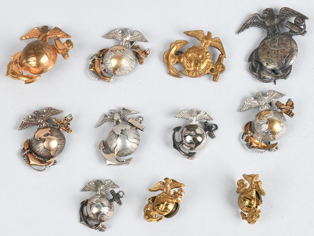 WWII US LOT OF 11 USMC SWEETHEART EMBLEMS AND MORE: Lot includes 6 wartime "sweetheart" pinback sterling USMC emblems, for wear by mothers, wives, sisters, and sweethearts of Marines serving overseas. Also includes a set of Gemsco marked post-WWII enli
