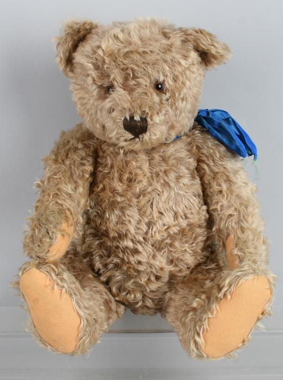 25" ORIGINAL STEIFF TEDDY BEAR: During the 1950s-early 60s, the Steiff Company produced some of their most well crafted bears. The Original Teddy was created in a variety of sizes with the largest being the most sought after. This 2