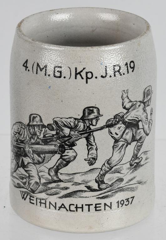 WWII NAZI GERMAN MACHINE GUN COMPANY BEER STEIN 37: 0.5L pottery beer stein with blue-gray or feldgrau color glazing, depicting 3 soldiers, one armed with a machine gun, one a rifle, and one with grenades, assaulting over uneven terrain. Reads "4. (M.G