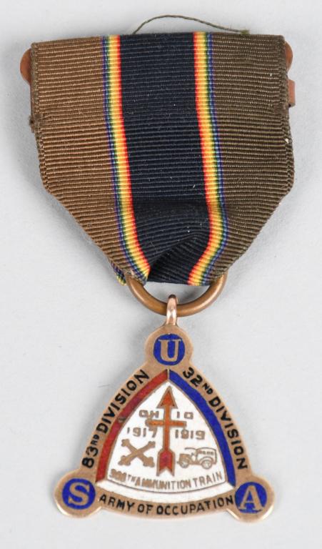 308th AMMUNITION TRAIN MEDAL ENGRAVED 10kt GOLD: US veteran's medal from the American Legion. Front is red, white, blue, and black enamel which reads "USA" at all three points, "83rd Division - 32nd Division" and "OHIO 1917-1919 308th Ammunition Tra