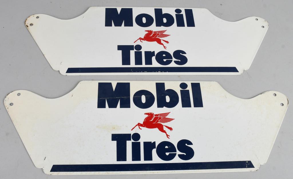 Mobil Tires w/Pegasus Metal Stands: rated 9, 7.5 "x22", SST diecut signs, nice