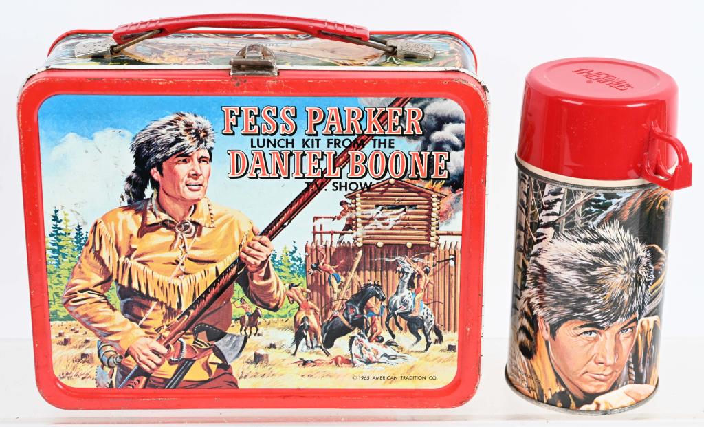 1965 FESS PARKER DANIEL BOONE LUNCH BOX: Original box with the correct thermos. Very nice graphics. Clean exterior with some scattered rust spots inside. Very Good