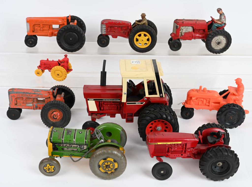 LOT OF VINTAGE TRACTOR TOYS: Lot of vintage Tractor toys. As-Is