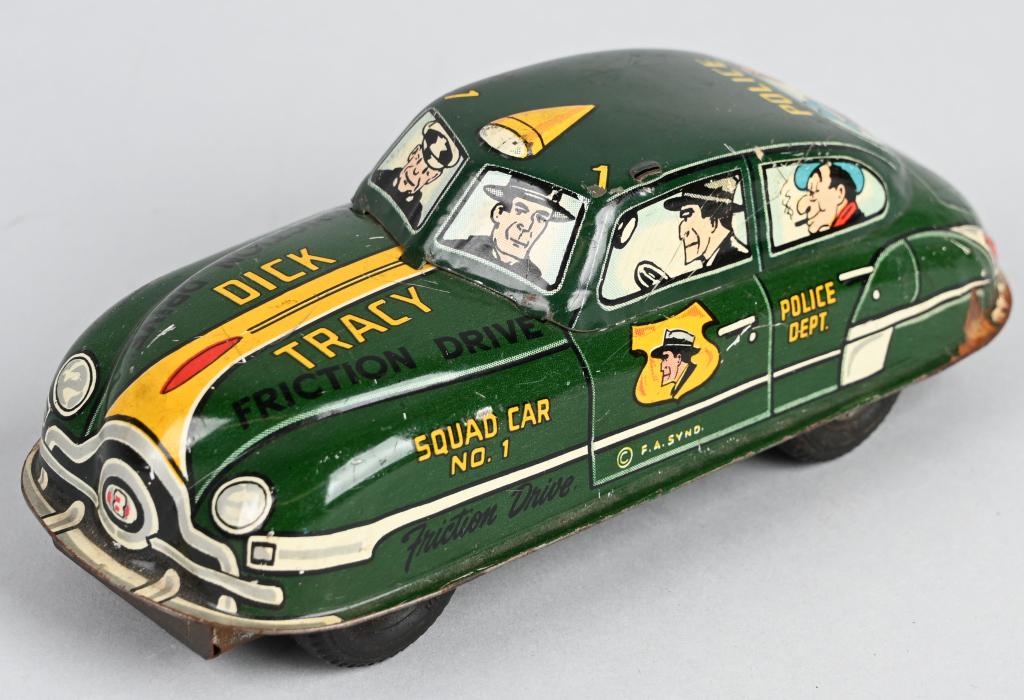 MARX Tin Friction DICK TRACY SQUAD CAR: All original and complete. Small version. Friction works. 7" Excellent