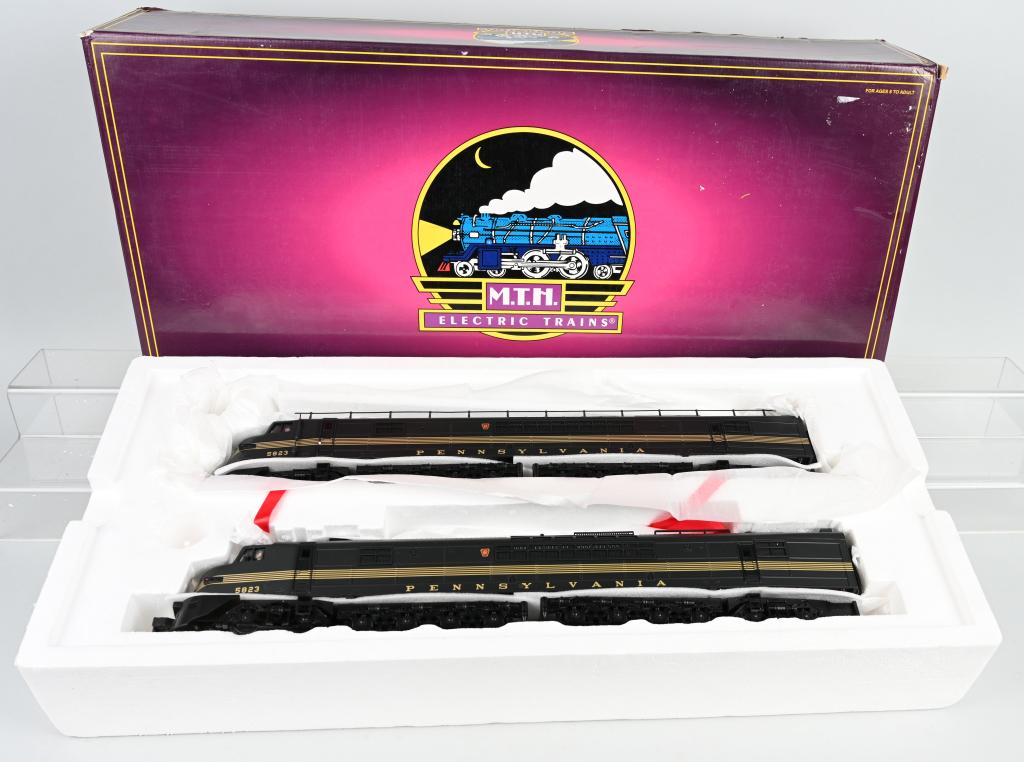 MTH 20-2200-1 PENN CENTIPEDE AA DIESEL ENGINE SET: MTH 20-2200-1 Pennsylvania Centipede A-A Diesel Set 3 Rail, Proto. New in the Box