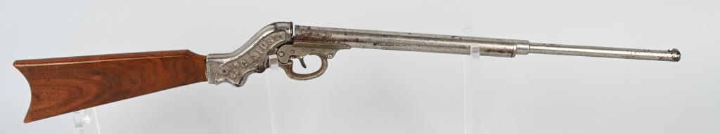 EARLY DAISY cast iron 2OTH CENTURY BB GUN: Nice original BB gun that is not working. Wood stock has Daisy MFG stamp. Rear sight is missing. 31", Good-Very Good