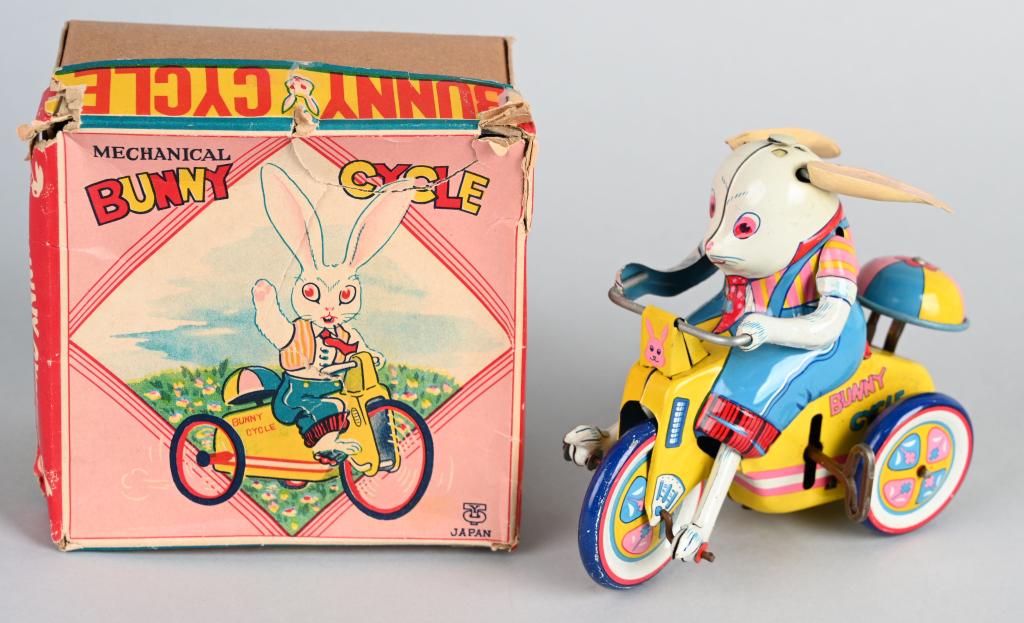 JAPAN Tin Windup BUNNY CYCLE w/ BOX: All original and complete with ears. Nice colors. Windup works. Boxed 5" Excellent