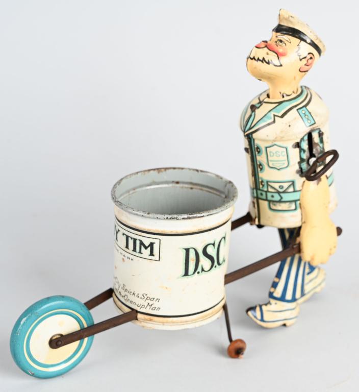 MARX TIN WINDUP TIDDY TIM: Marx tin windup Street Cleaner Man. All original. Windup works. 9" Excellent