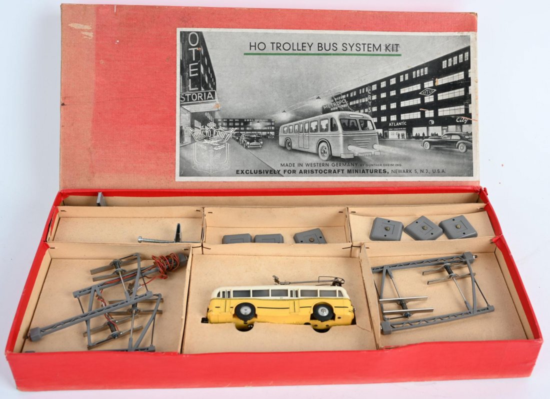 HO TROLLEY BUS SYSTYEM KIT w/ OX: Made in Germany for Aristocrat. All original complete set. Boxed 16" Excellent