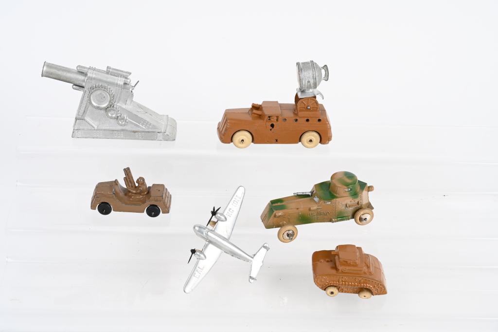 6- MANOIL & BARCLAY MILITARY VEHICLES: Lot of Military Vehicles & Cannon 5" Excellent
