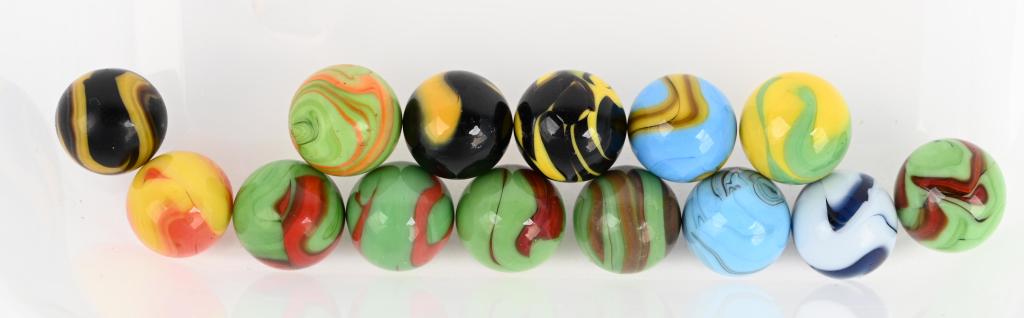 14 - CHRISTENSEN AGATE MARBLES: Lot includes 12- multicolor swirls and 2- diaper folds. 5/8", Excellent