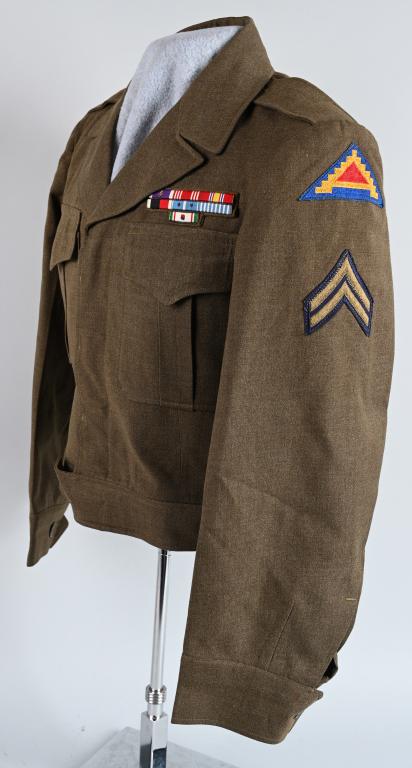 KOREAN WAR US 7th INFANTRY COMBAT VETERAN IKE JKT: Korean War era US Army US Army Corporal's ike jacket. Has Bevo style 7th Army patch on the left sleeve, 7th Infantry division hourglass patch on the right sleeve (indicating combat or wartime service 