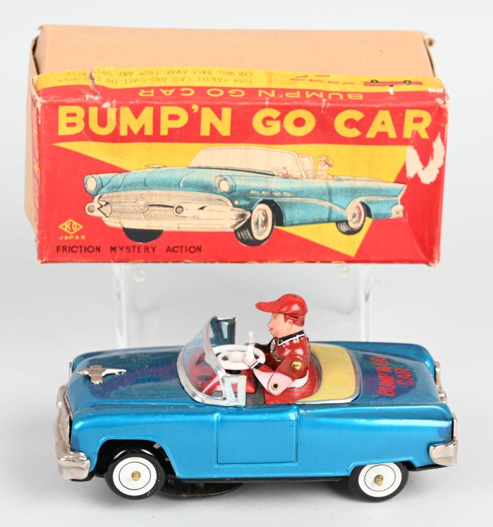 JAPAN TIN WINDUP BUMP'N GO CAR w/ BOX: All original and looks never played with. Windup works. Boxed 7" Excellent
