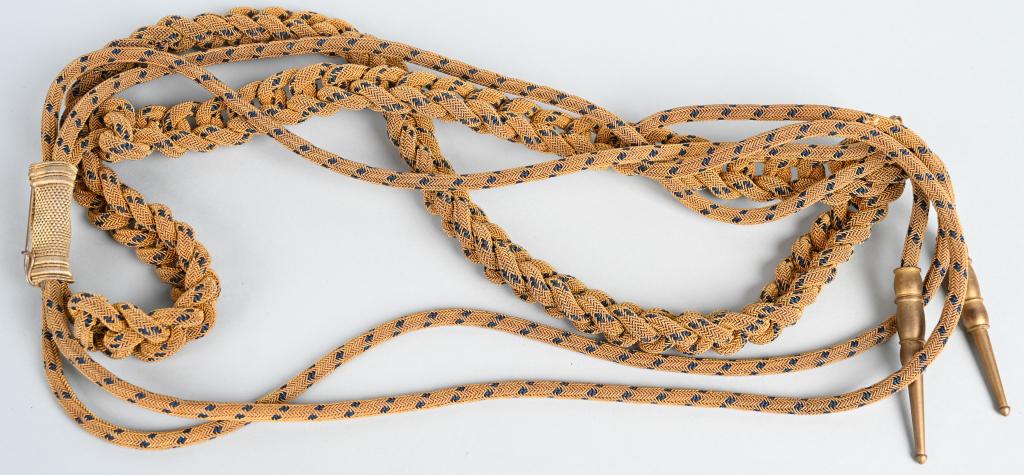 WW1 UNITED STATES NAVY OFFICERS AIGUILLETTE USN: Extremely rare WWI United States Navy Officer's Full Dress Aiguillette for USN White House staff or aide to Flag Officer (Rear Admiral or above). Two single aiguillette cords, approximately 1/5 inch i