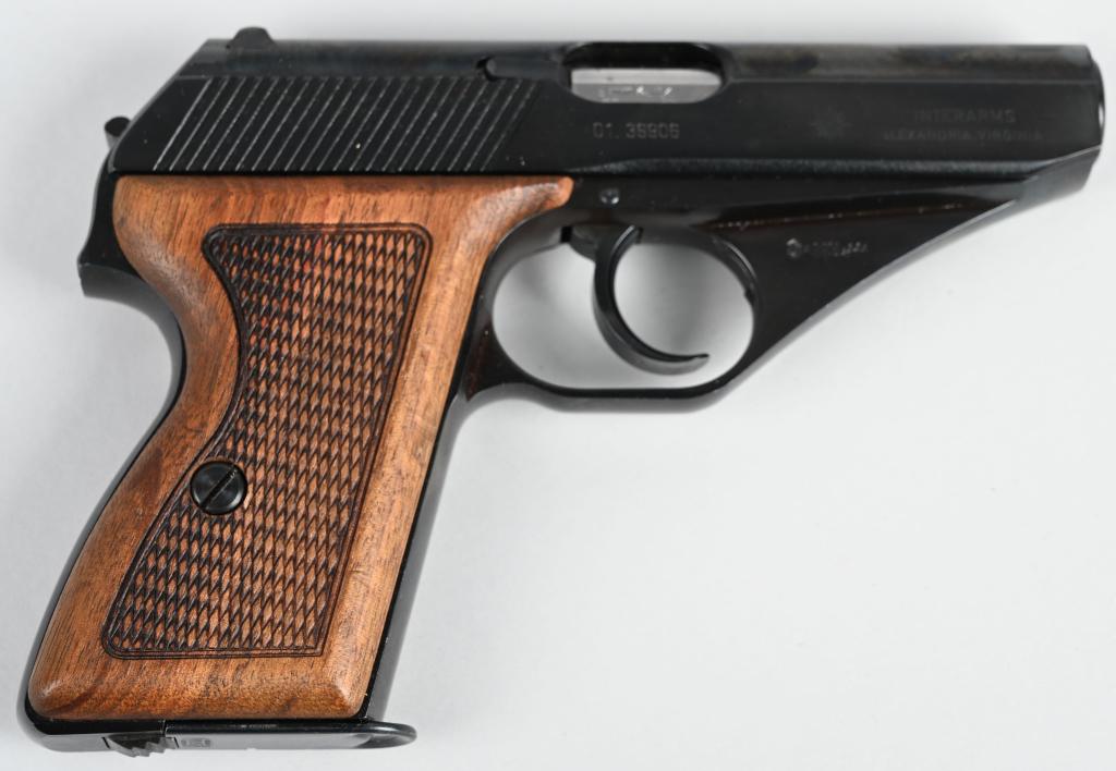 MAUSER MODEL HSc SEMI AUTO POCKET PISTOL: SERIAL 01.39906. BARREL 3". CALIBER .380. German made and imported by Interarms. This is a classic pistol with sleek lines and superior quality. Finish is factory high polish blue with checkered walnu