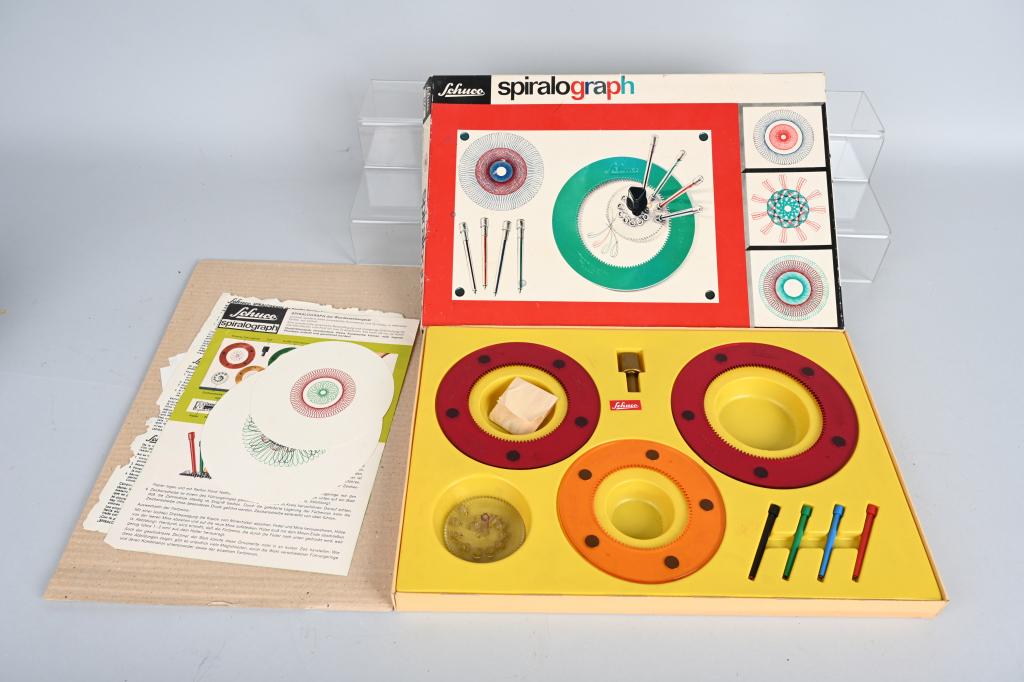 SCHUCO #600 SPIRALGRAPH SET w/ BOX: All original and complete set. With Box. 17" Excellent