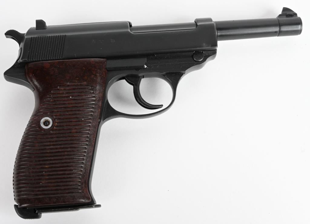 WW2 GERMAN AC-44 P-38 PISTOL: SERIAL NUMBER 892j, BARREL 5", CALIBER 9MM, MANUFACTURED 1944. Blue finish with crisp legible markings. All numbers are matching. Brown grooved Bakalite grips. Bore is very good and action operates pr
