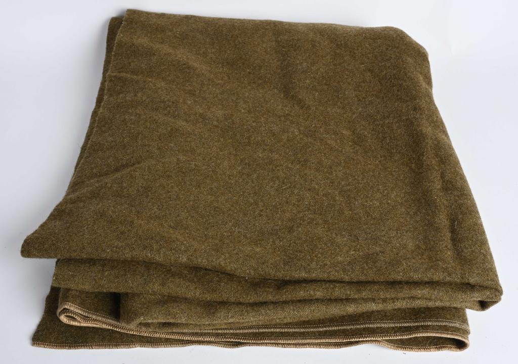 WW1 US ARMY 1917 ORDNANCE MARKED BLANKET MINT WWI: WW1 Stone MINT US Ordnance army blanket dated 1917 by Alex, Smith & Sons Carpet Co. of Yonkers New York approx 69 x 68" & weighs approx 4 1/2lbs and again is stone mint