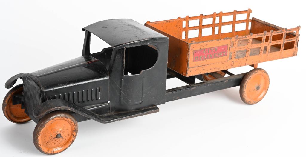 STEELCRAFT PRESSED STEEL CITY DELIVERY TRUCK: Original Steelcraft City Delivery Stake Bed Truck. All original paint and decals. Has some wear. 23" Very Good