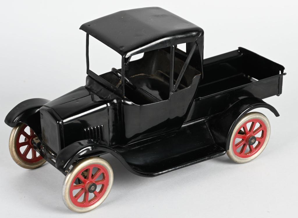BUDDY L PRESSED FLIVVER PICKUP TRUCK: Professionally restored Buddy L Flivver Pickup Truck. Factory correct restoration. Nice looking Flivver. 12" Excellent