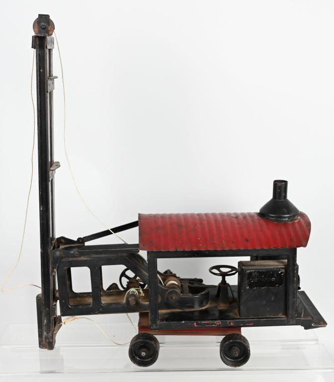 BUDDY L PRESSED STEEL PILE DRIVER: Nice original Buddy L Pile Driver. Has decent factory paint. Most decals are worn off. All original and complete with weight. 19" Very Good