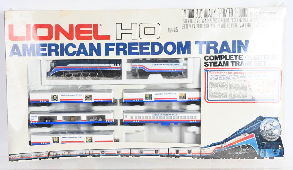 LIONEL HO AMERICAN FREEDOM TRAIN SET MIB: Still sealed in the original box.