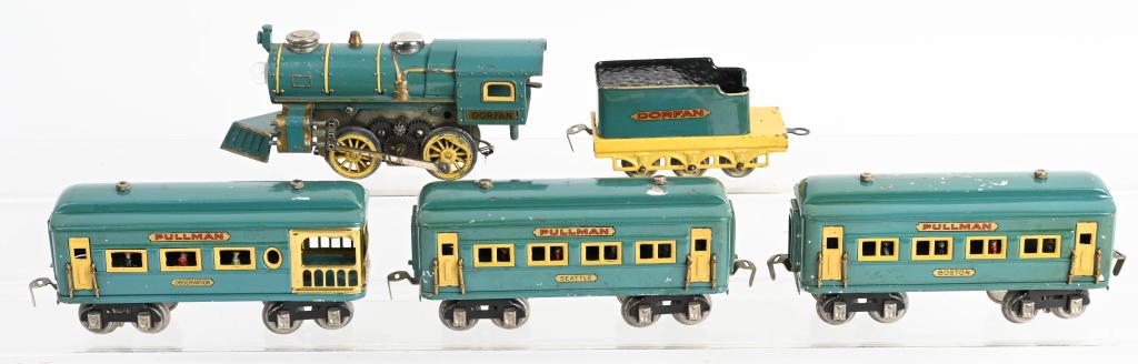 DORFAN O-GAUGE PASSENGER TRAIN SET: All original Engine and Tender with 3 Passenger Cars. Very nice clean set. Excellent