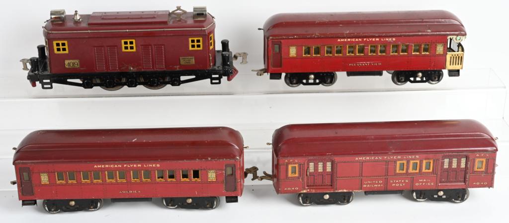 AMERICAN FLYERS 4019 ENGINE & 3 PASSENGER CARS: Original American Flyer standard guage 4019 Engine complete in nice condition. Comes with United States Mail Car, America car, and Pleasant View Car. All original with litho bodies and painted roofs. 
