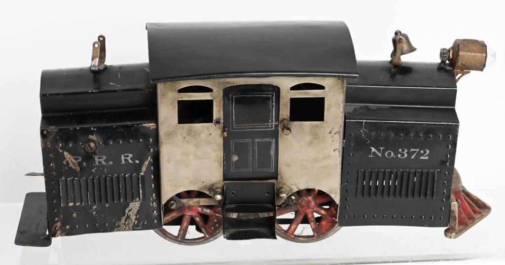 ELEKTOY 372 P.R.R. ELECTRIC ENGINE: Scarce Elektoy 372 P.R.R. Electric Profile Engine. Original condition. Missing bell and roof looks to be replaced.