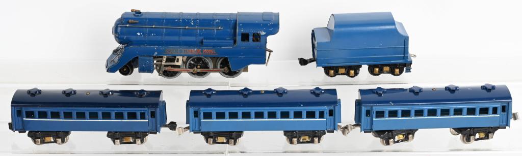 SAKAIS STANDADE MODEL TRAIN SET: Sakais O gauge Standade Model Train Set. Includes Engine with Tender plus 3 Passenger Cars. All original some wear on engine.