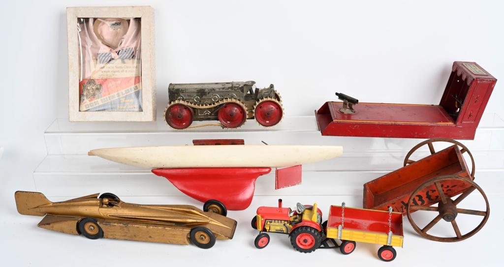 KINGSBURY GOLDEN RACER & MORE VINTAGE TOYS: Kingsbury Race missing fender, Baby Rack Target Game, Rascal Boat, and More As-Is