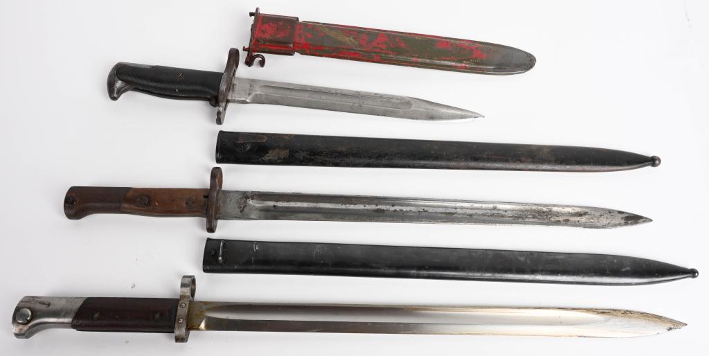 BAYONET LOT OF 3 M1 GARAND BY UC CZECH VZ-23 WW2: Lot of four bayonets to include 1) WWII U.S. ARMY M1 GARAND BAYONET W/ M7 SCABBARD. M1 Garand bayonet with the ricasso stamped U C (United Cutlery) over "US" and ordnance escutcheon. 10" uncut parkeri