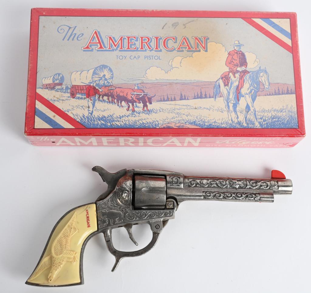 KILGORE THE AMERICAN CAP GUN w/ BOX: Nice cast iron Cap Gun. All original and looks never played with 10" Boxed