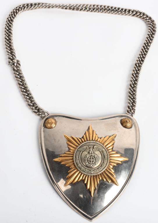 WWII NAZI GERMAN SA / SS GORGET WITH CHAIN WW2: Very nice multi-piece stamped brass construction heart shaped gorget with a heavy nickel/silver plating. Outside edge has a raised rolled back border lip. Upper corners of obverse each have a small or