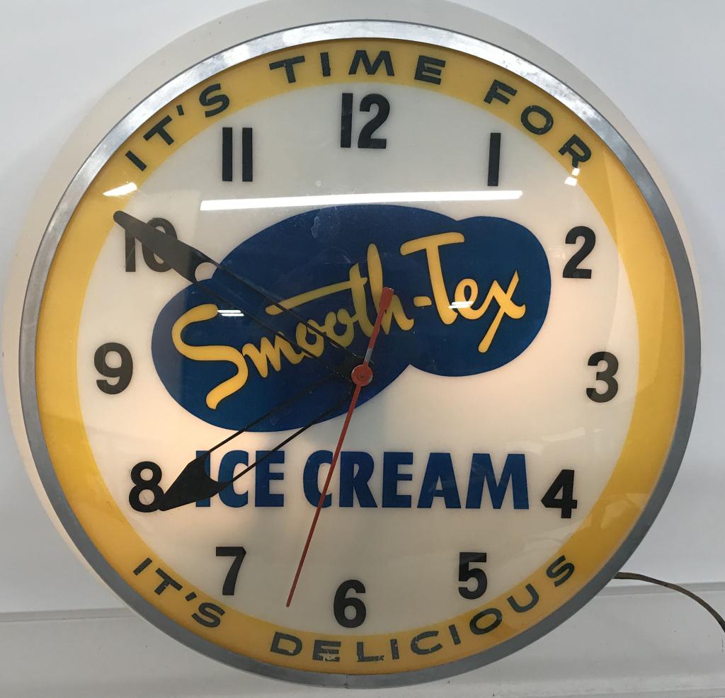 SMOOTH-TEX ICE CREAM LIGHT-UP CLOCK: Nice Smooth-Tex Ice Cream light-up clock. Very nice clean condition. Lighted up and worked when tested. 16" Excellent