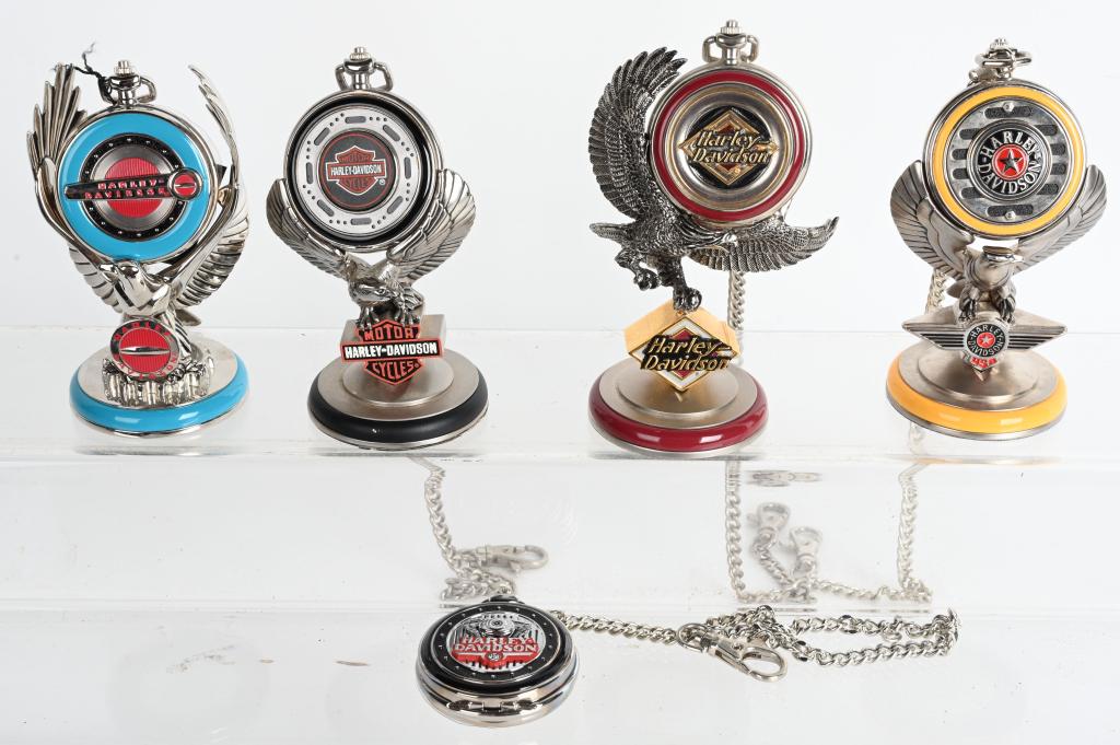 5- HARLEY DAVIDSON POCKET WATCHES: Great lot of 5 Official Harley Davison Packet Watches. 4 comes with stands. All in like new condition.