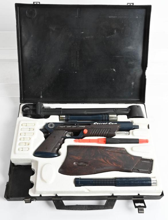 TOPPER SECRET SAM ATTACHE CASE GUN: All original set. Looks to be missing 1 piece. 16" Excellent
