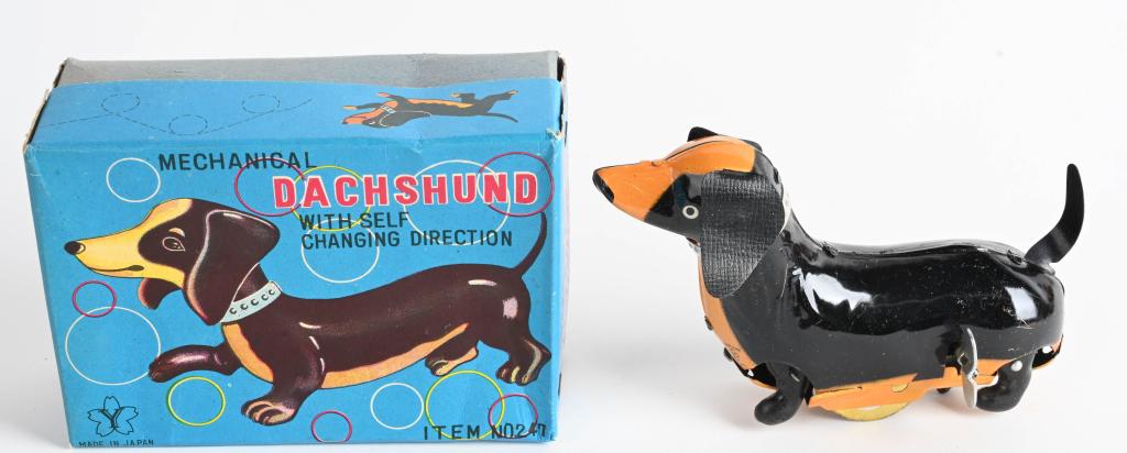 JAPAN TIN WINDUP DACHSHUND w/ BOX: Looks never played with condition. Works. Boxed 5 1/2" Excellent
