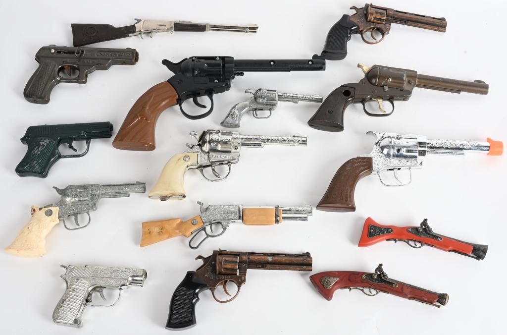 15- VINTAGE TOY GUNS: As-Is Largest 13"