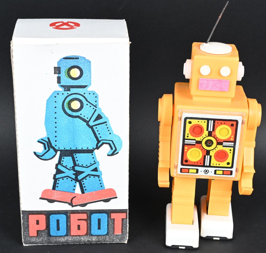 RUSSIAN ROBOT w/ BOX (1 of 5)