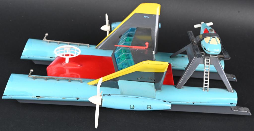 SEAR BATTERY OP ARTIC EXPLORER SLED (1 of 7)